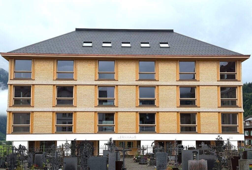 Volksschule und Kindergarten, Bezau